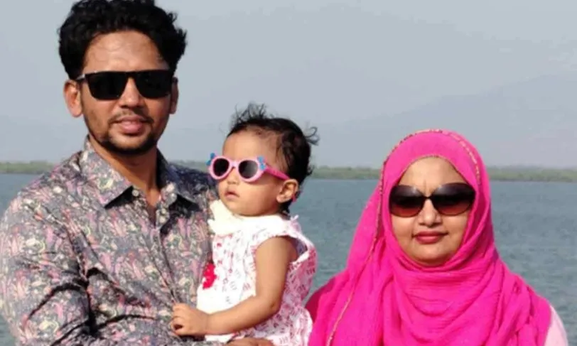 মেয়েকে বাঁচাতে গিয়ে প্রাণ গেল মা-মেয়ের